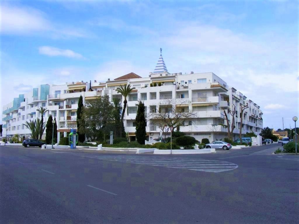 شقة Global Immo 3330 Royal Marina I Tramuntana 4-10 روساس المظهر الخارجي الصورة